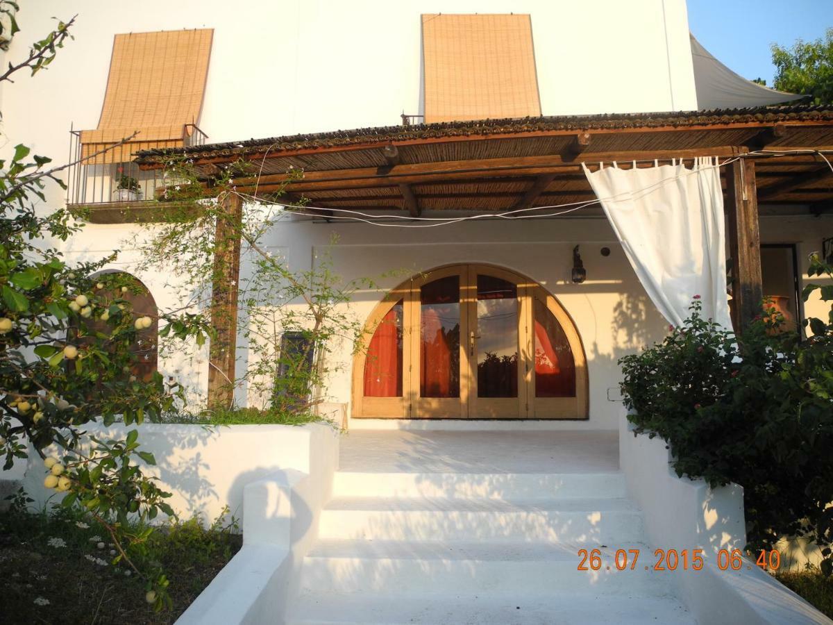 산타마리나살리나 Note Di Salina B&B 외부 사진